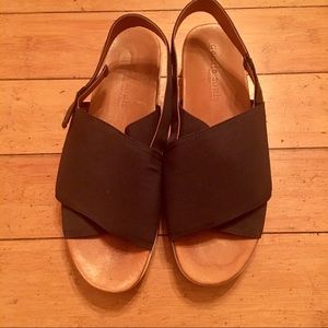 Gentle souls Navy sandals by Kenneth Cole